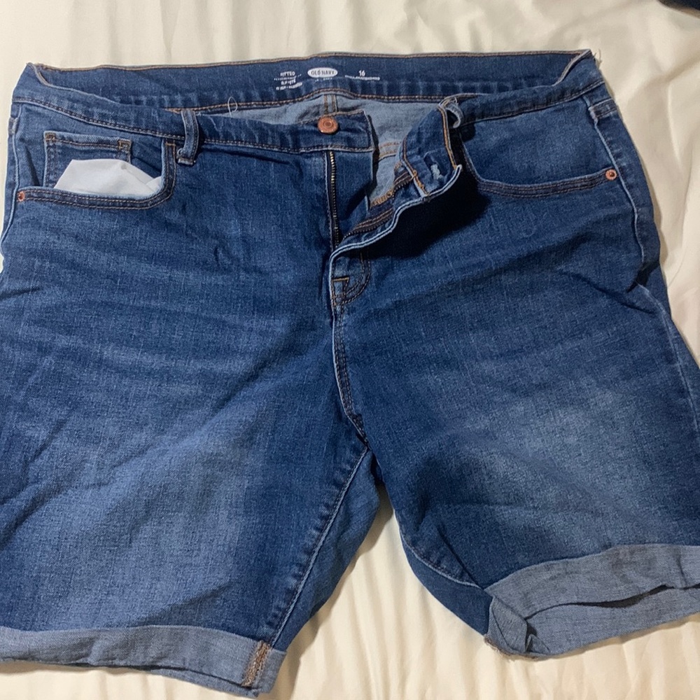 Old navy jean Bermuda shorts size 16